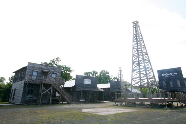 How The Spindletop Oil Discovery Changed Texas and U.S. History